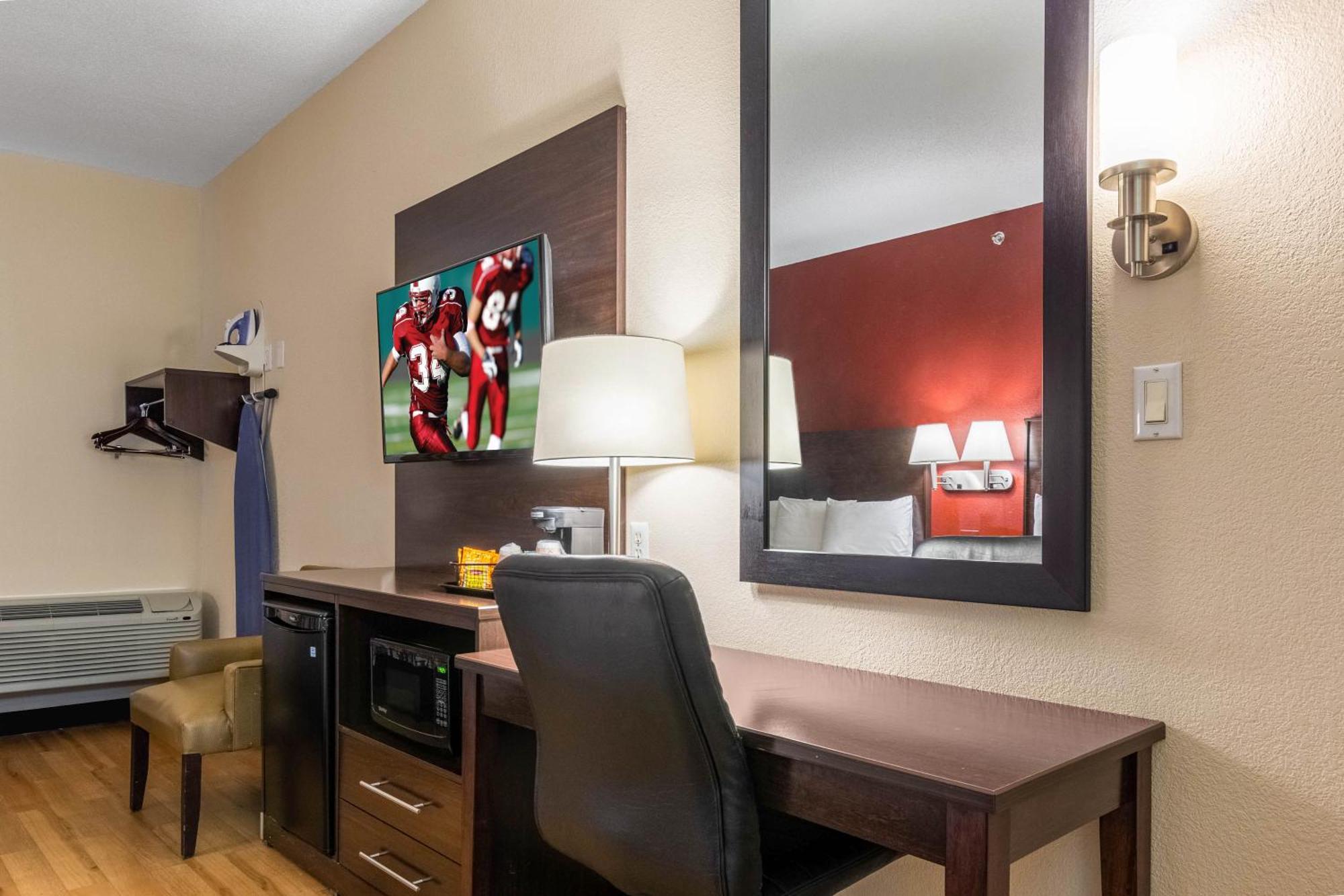 Red Roof Inn Georgetown, In - Louisville West Bagian luar foto