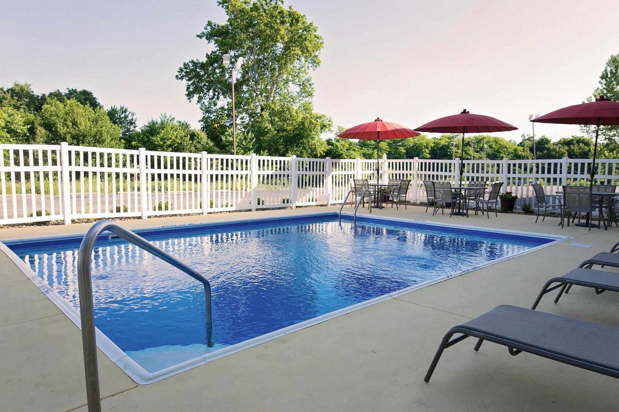 Red Roof Inn Georgetown, In - Louisville West Bagian luar foto